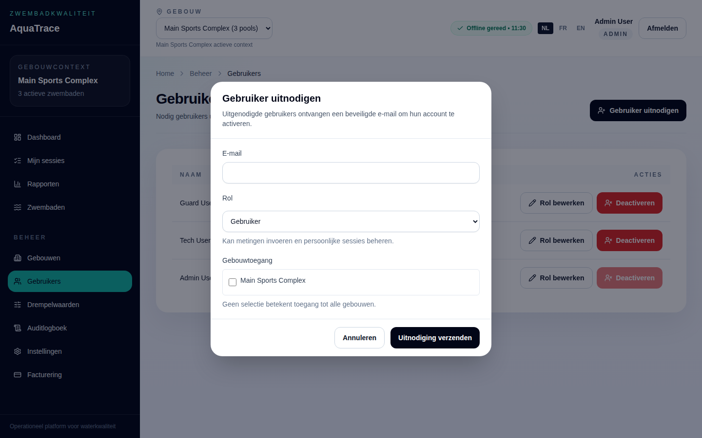 Het formulier om een gebruiker uit te nodigen, met e-mailadres, rol en gebouwen.
